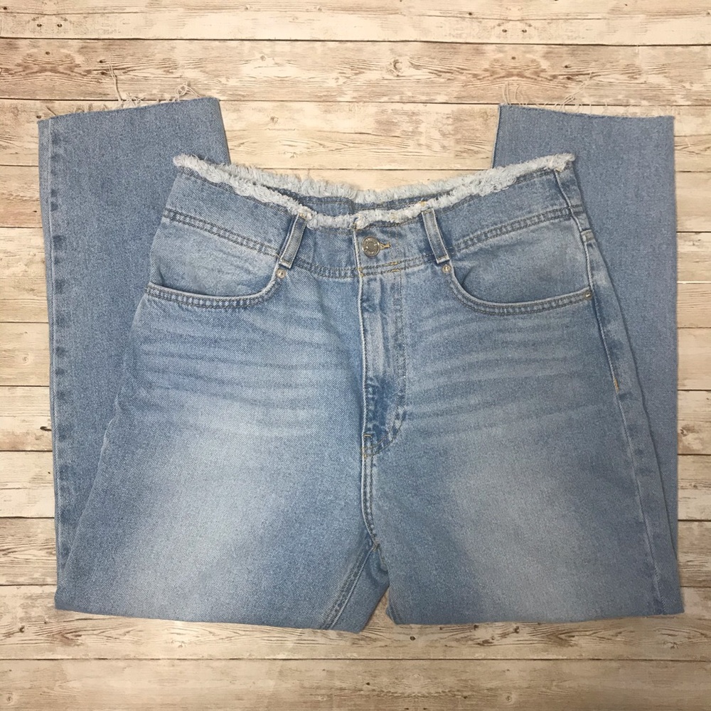 Forever 21 High Rise Raw Edge Hem Waist Jeans